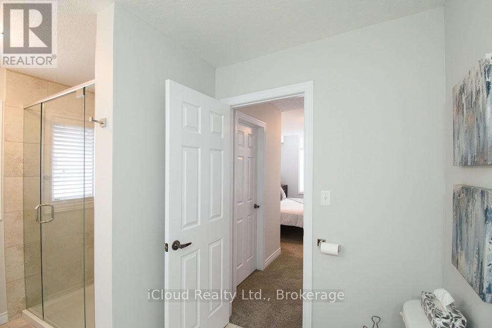 264 Blair Creek Drive, Kitchener, ON