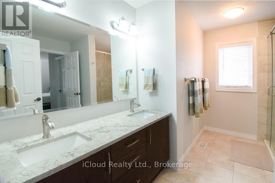 264 Blair Creek Drive, Kitchener, ON