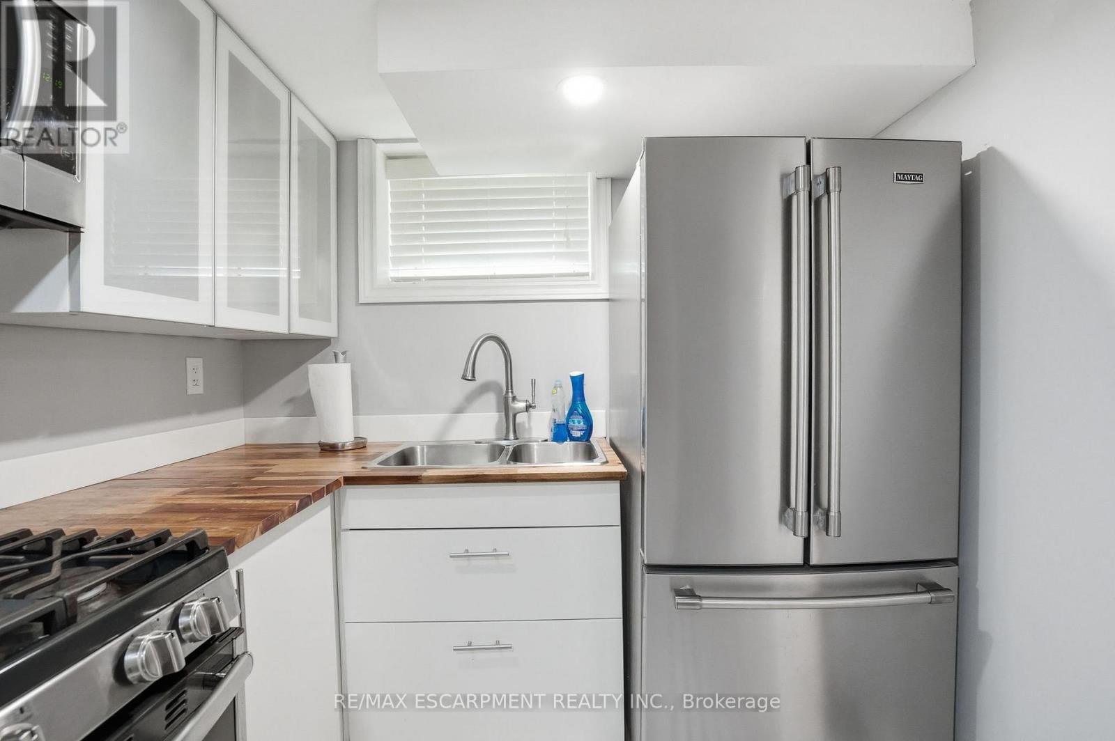 1642 King Street E, Hamilton, ON
