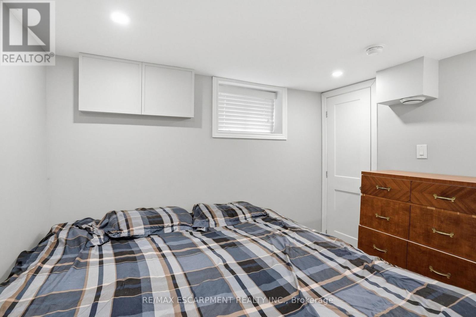 1642 King Street E, Hamilton, ON
