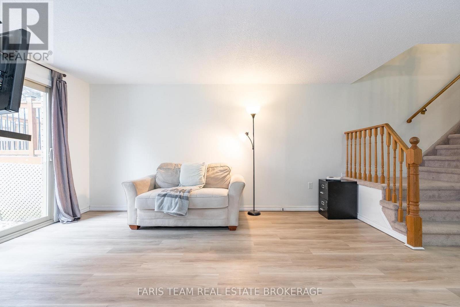 6 Pheasant Trail, Barrie, ON