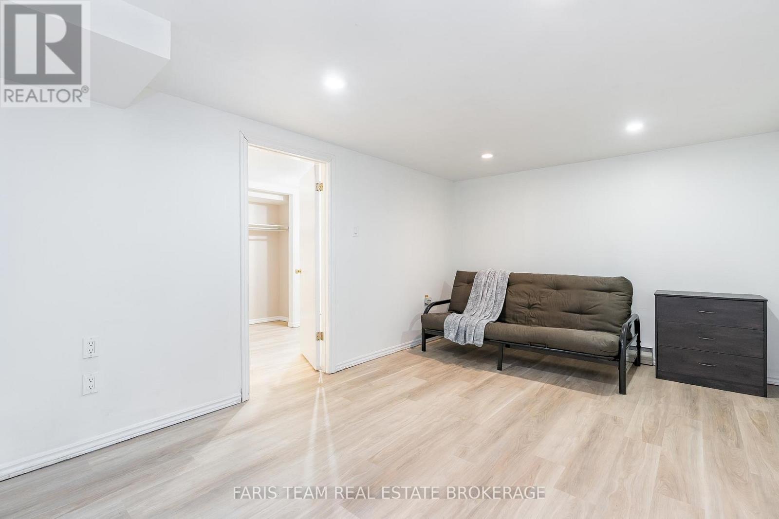 6 Pheasant Trail, Barrie, ON