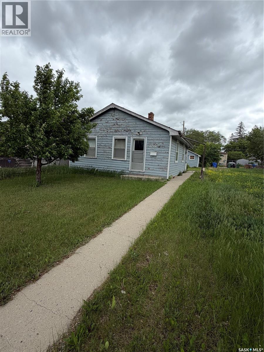 1225 Atkinson Street, Regina, SK