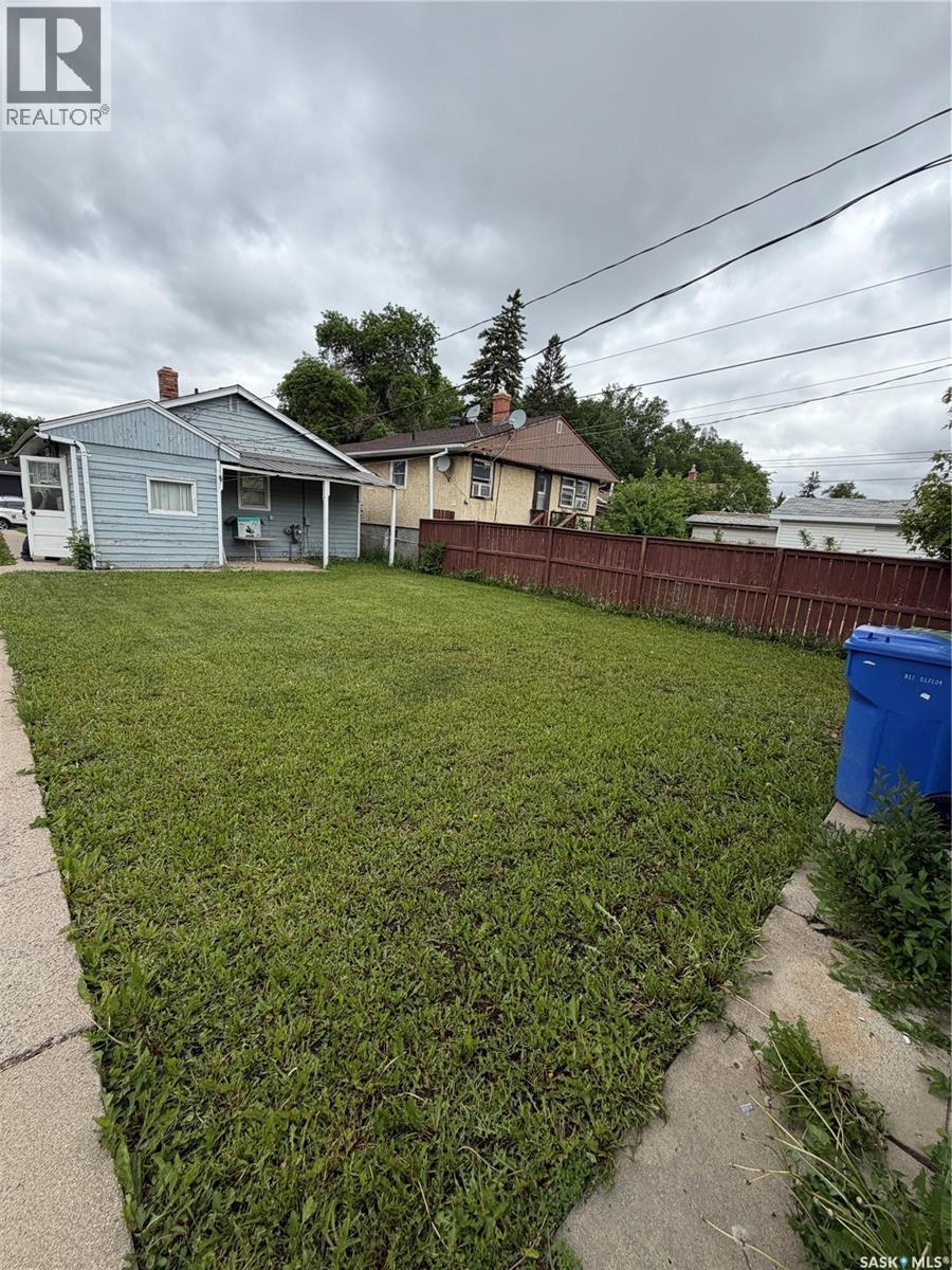 1225 Atkinson Street, Regina, SK