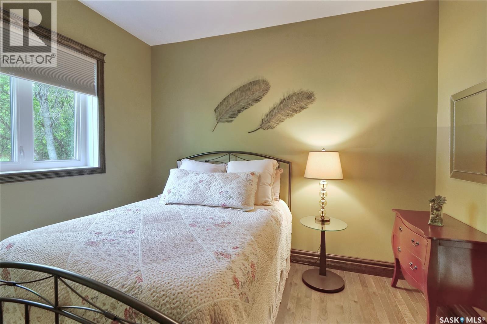 662 Valley Drive, South Lake, SK