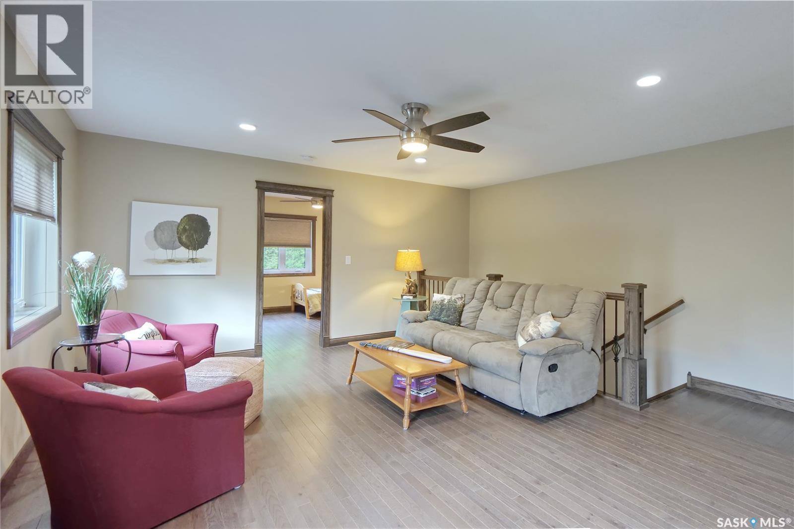 662 Valley Drive, South Lake, SK