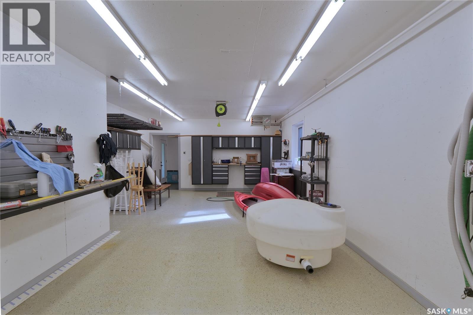 662 Valley Drive, South Lake, SK
