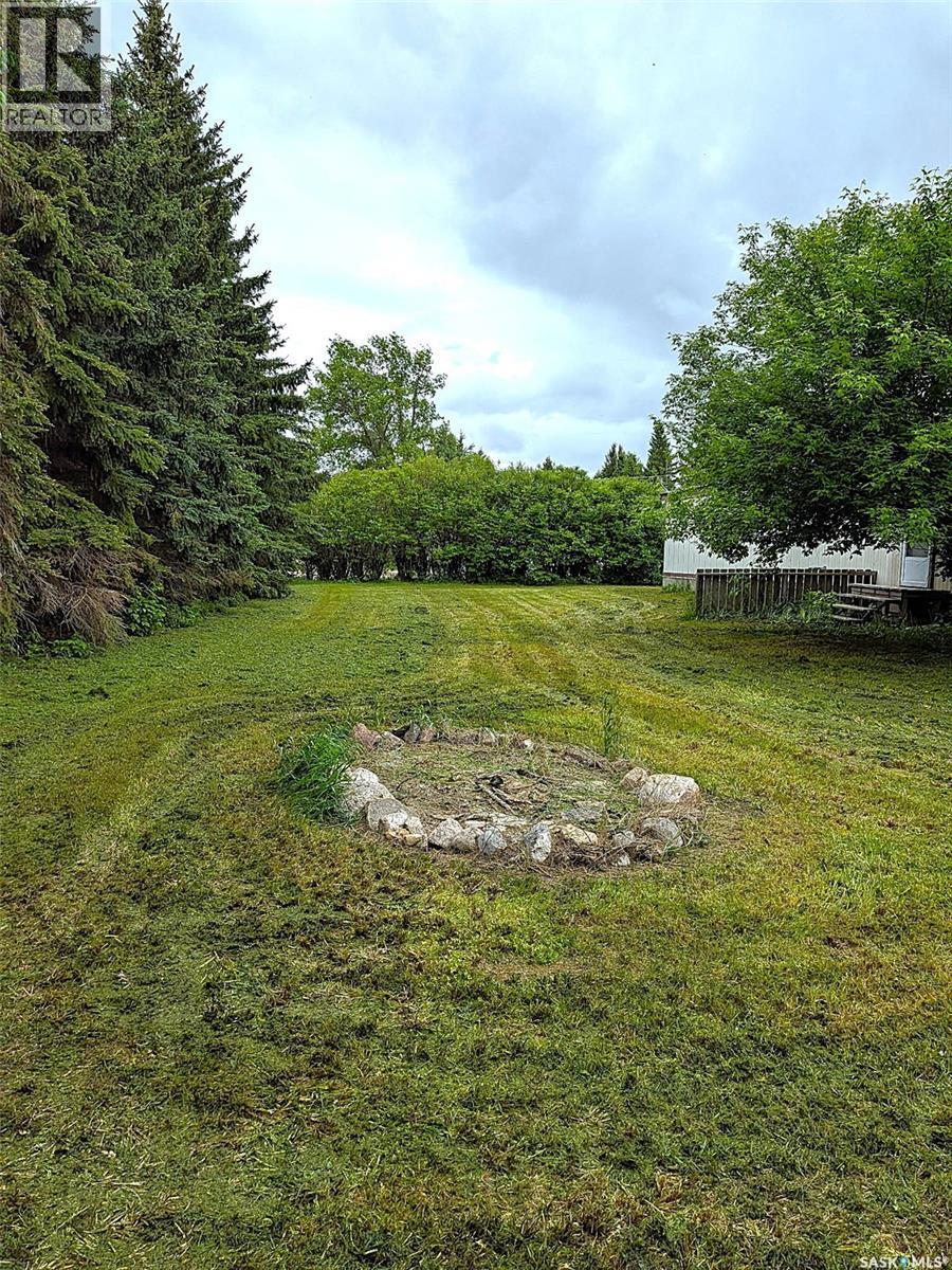 319 4Th Avenue, Kelliher, SK