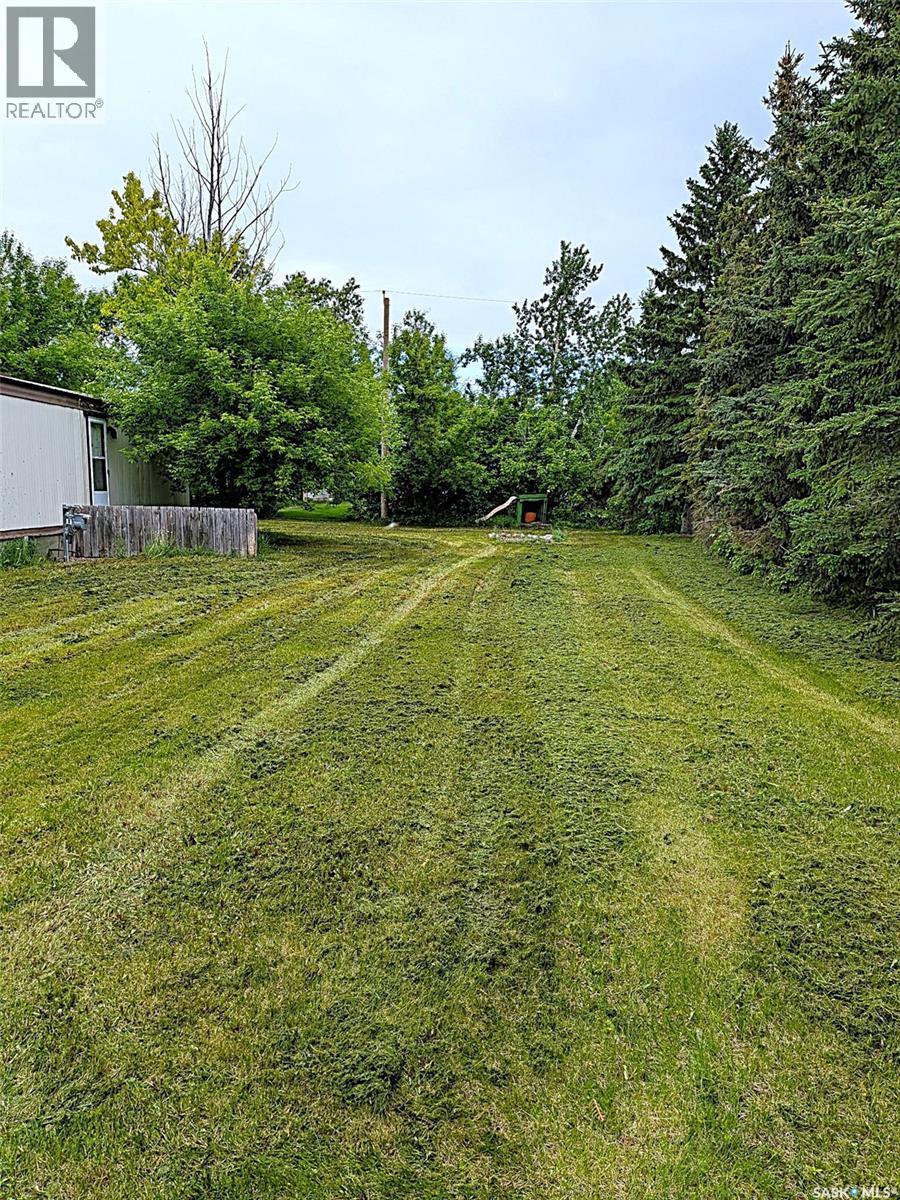 319 4Th Avenue, Kelliher, SK