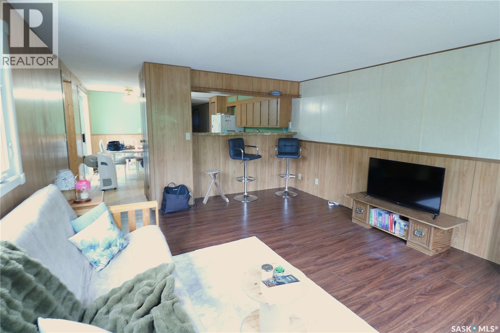 319 4Th Avenue, Kelliher, SK