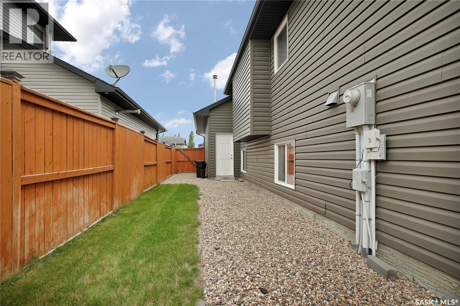 902 Stony Crescent, Martensville, SK