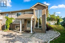 1693 FIELDCREST LANE Tecumseh, ON N8N 4Z8