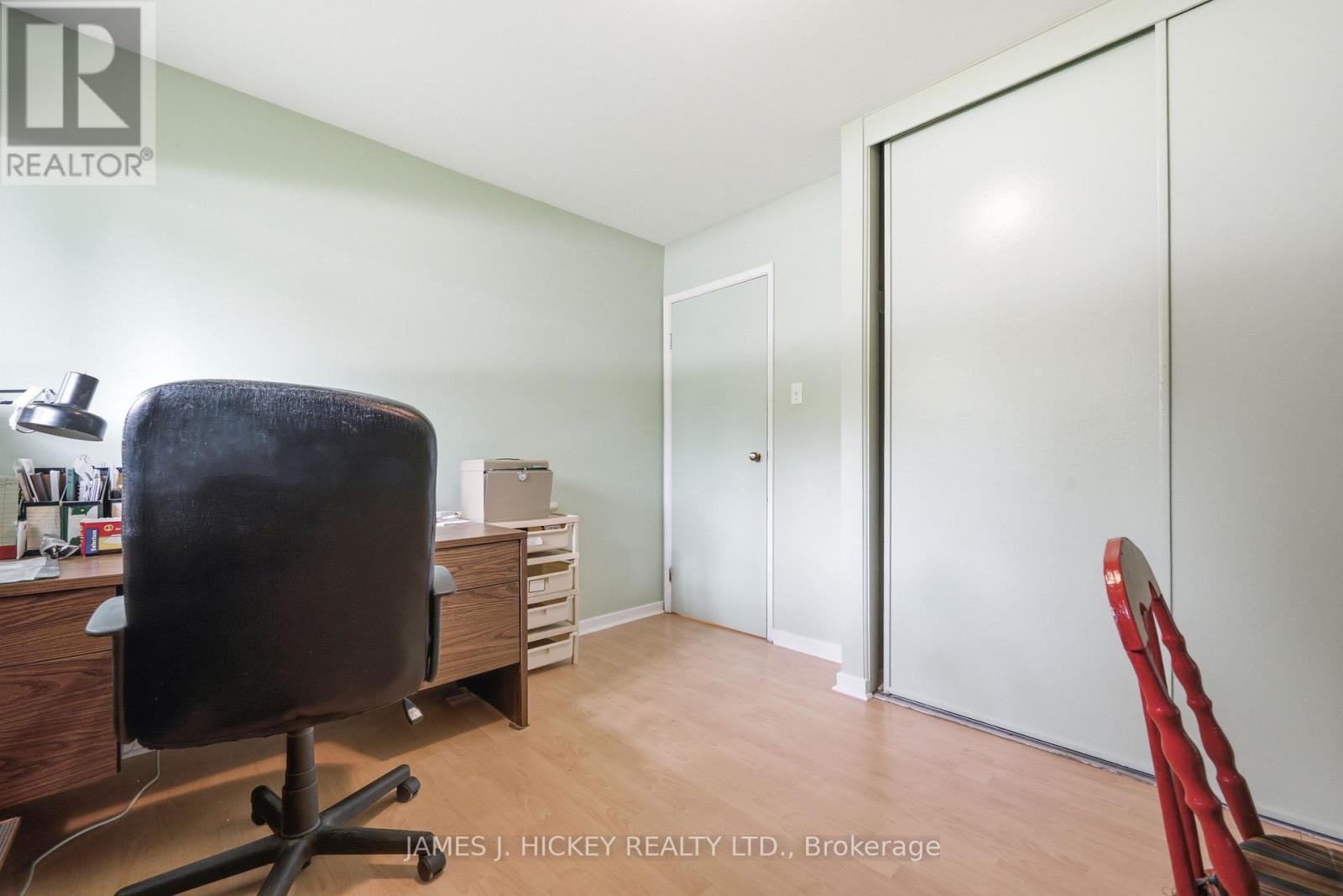80 Beach Avenue, Deep River, ON