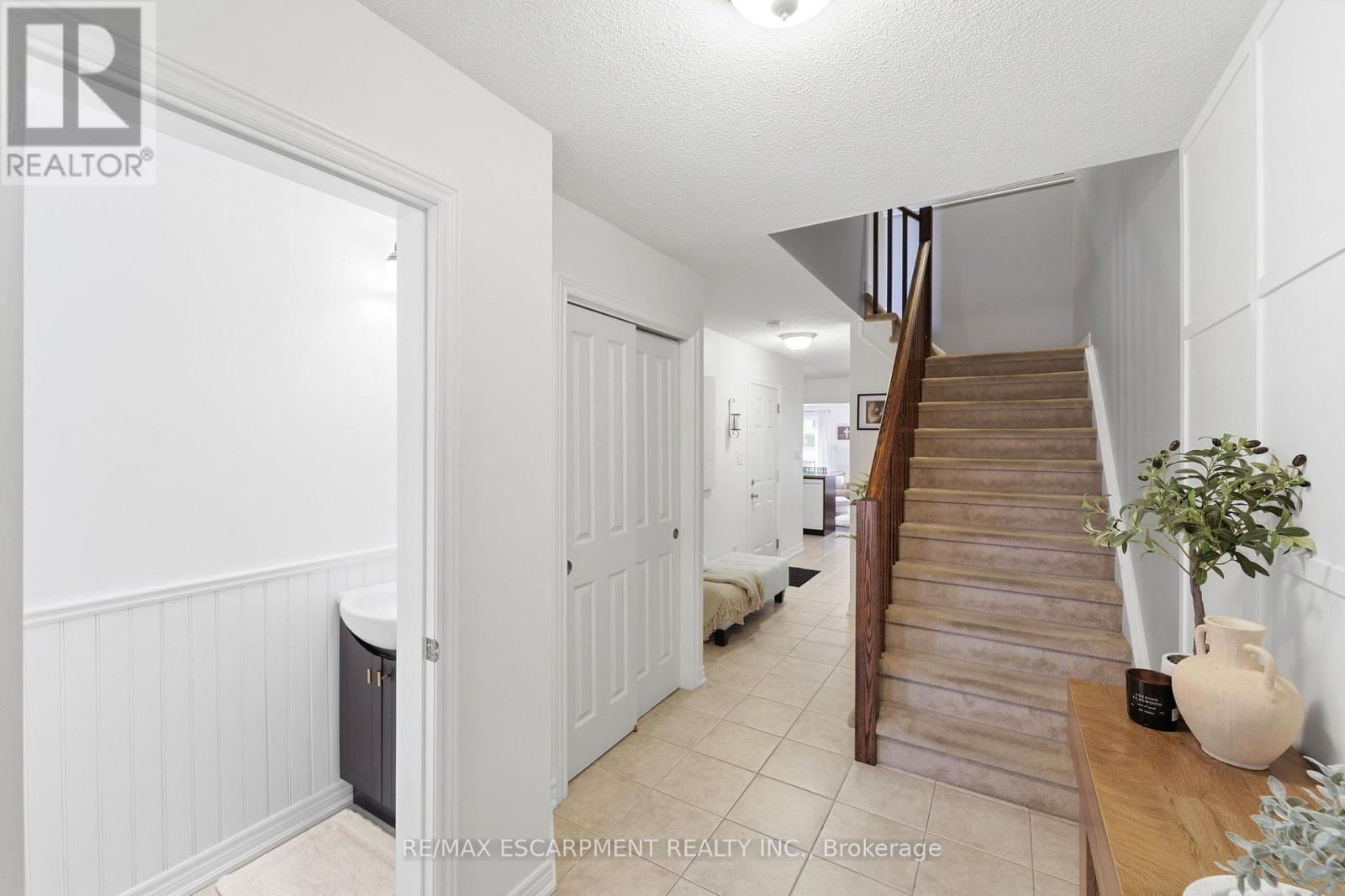 2 - 222 Fall Fair Way, Hamilton, ON