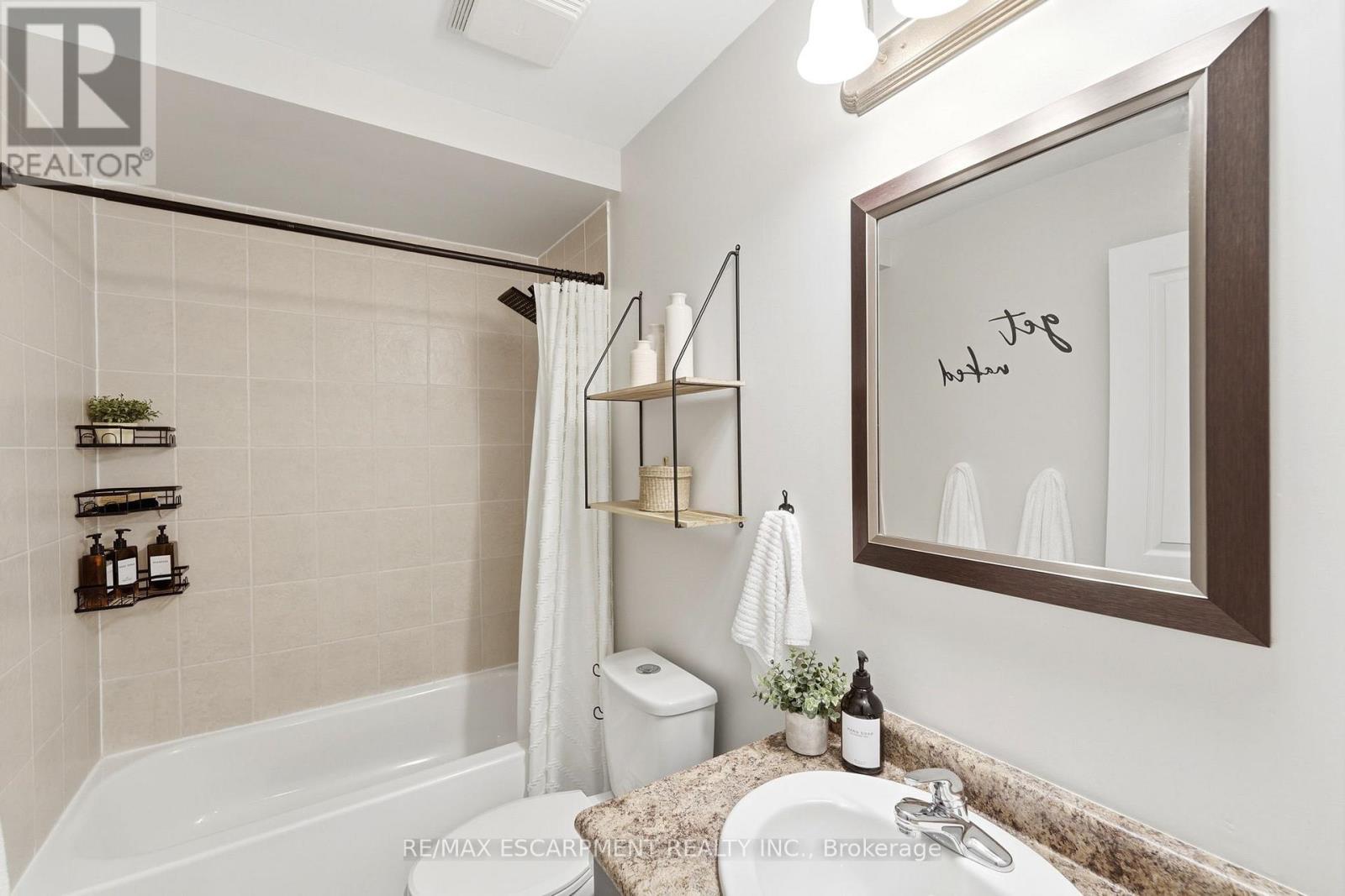 2 - 222 Fall Fair Way, Hamilton, ON