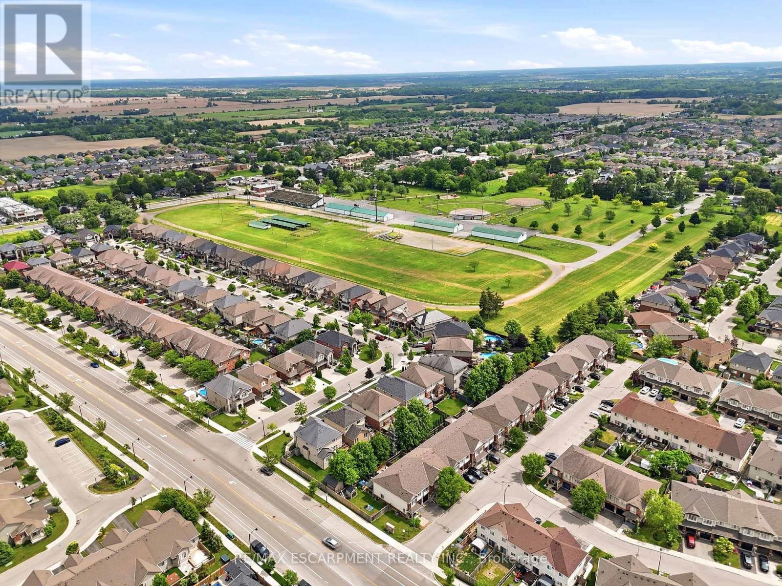 2 - 222 Fall Fair Way, Hamilton, ON