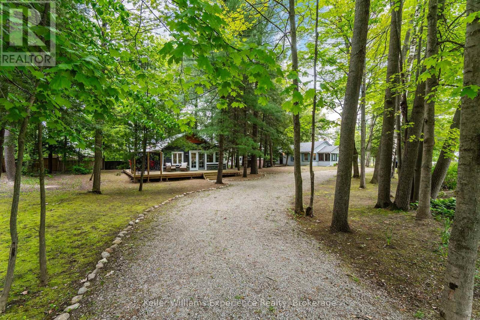 14 Thunder Bay Lane, Tiny, ON