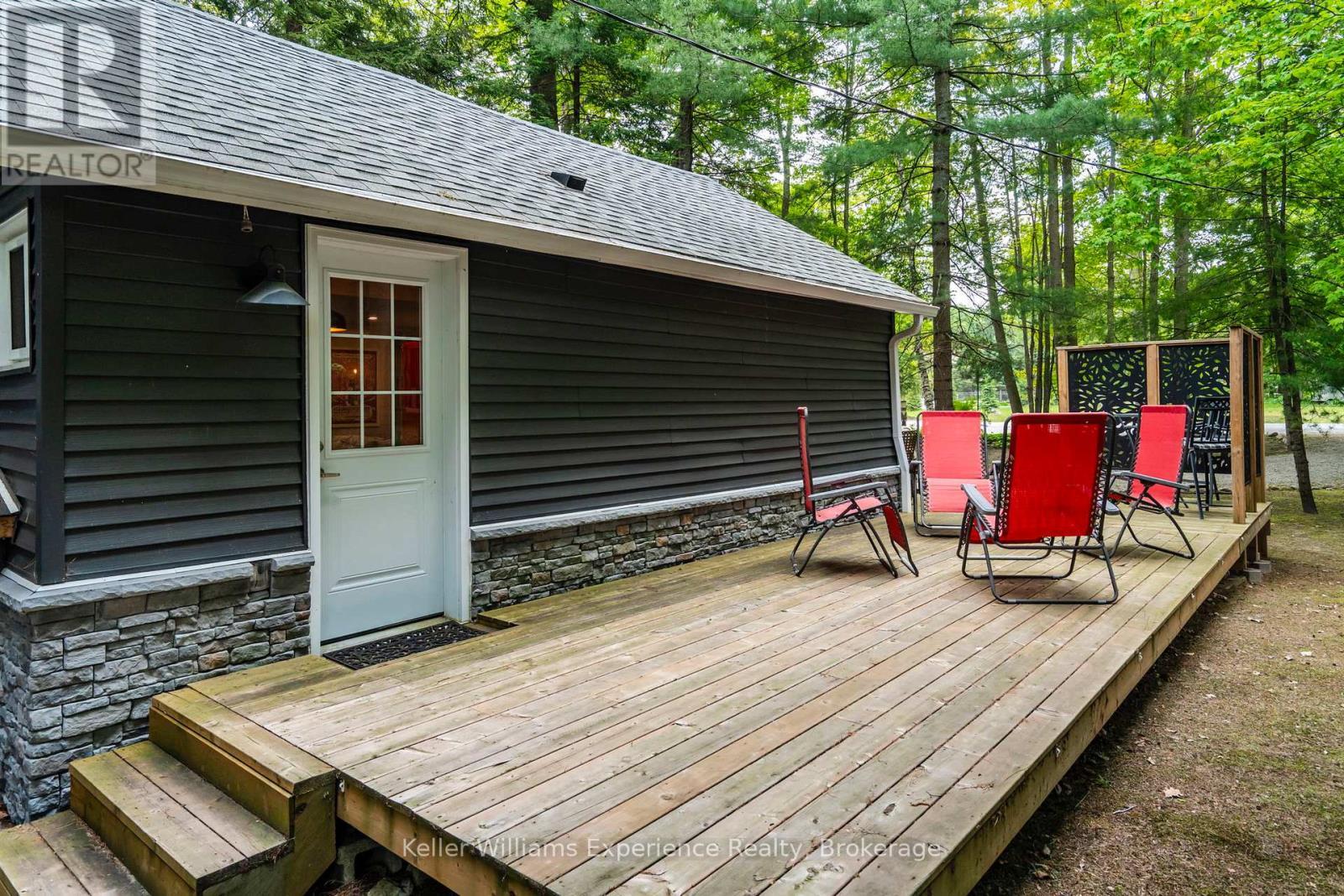 14 Thunder Bay Lane, Tiny, ON