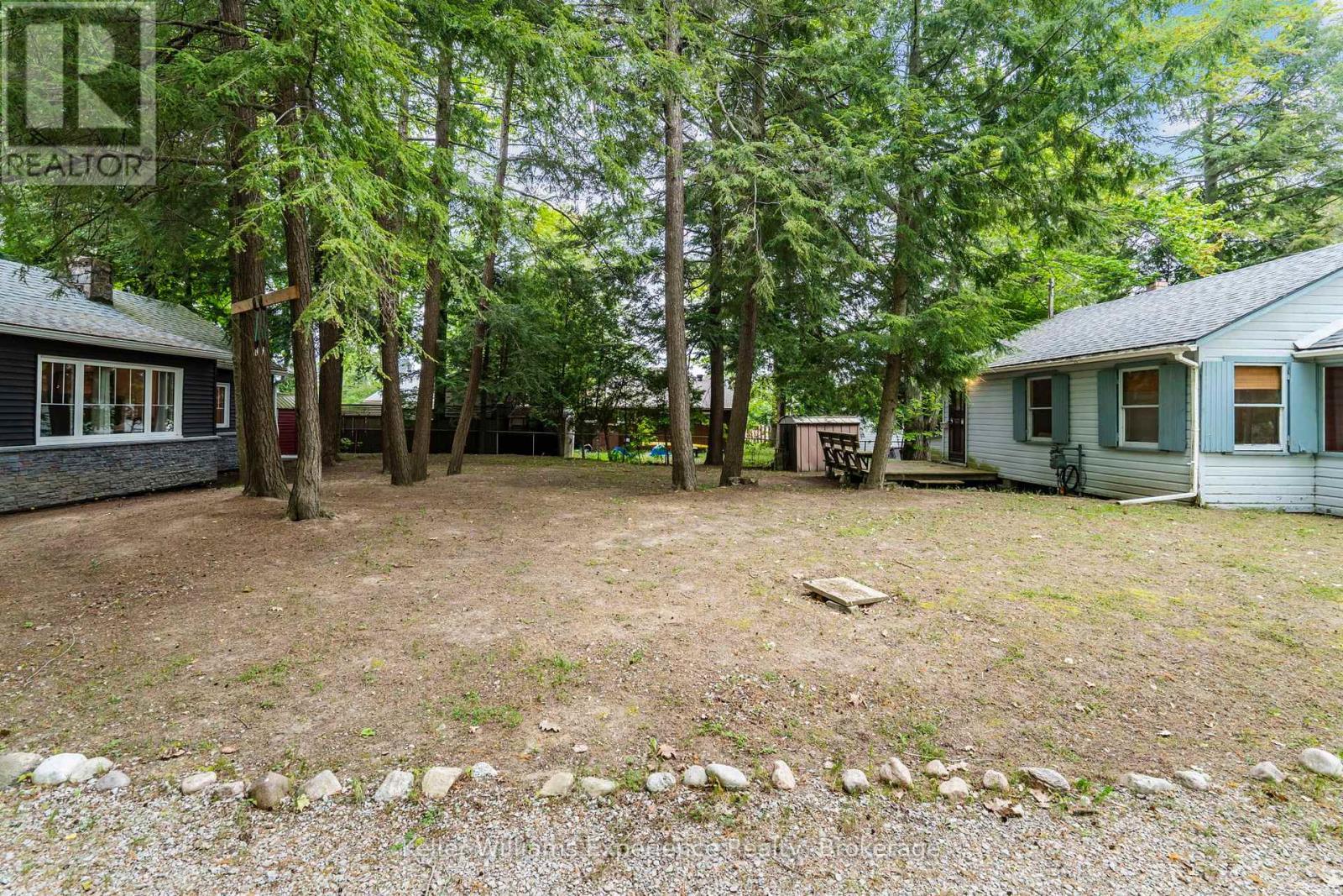 14 Thunder Bay Lane, Tiny, ON