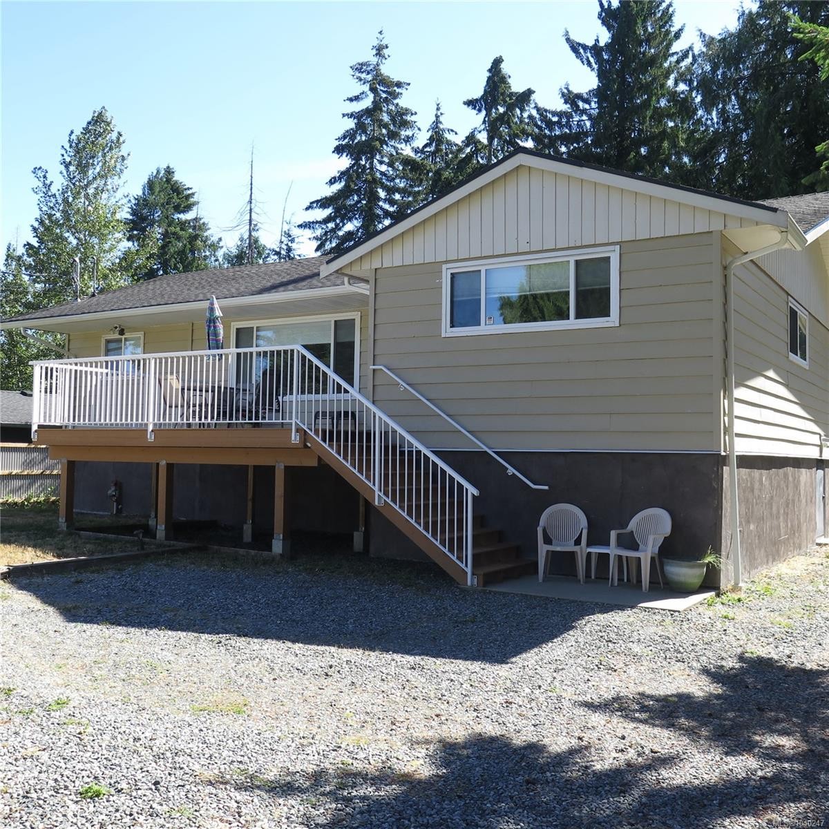 2128 Thomas Park Dr, Nanaimo, BC