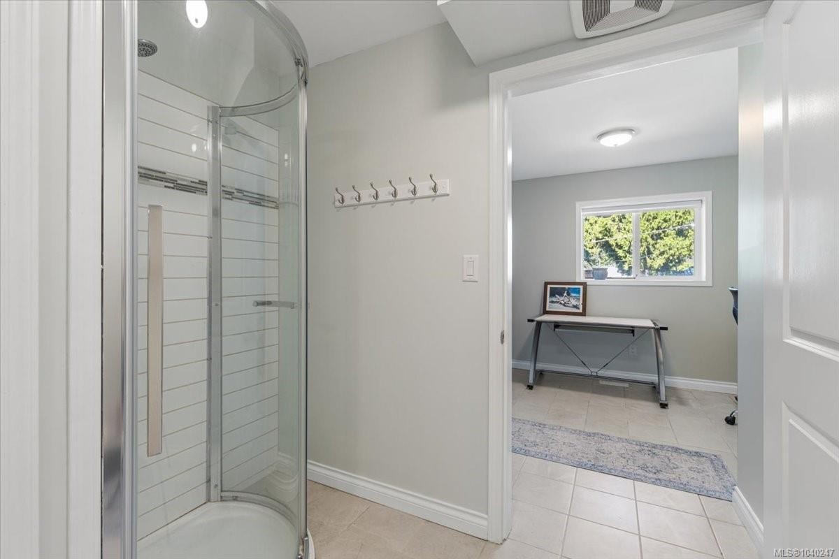 2128 Thomas Park Dr, Nanaimo, BC
