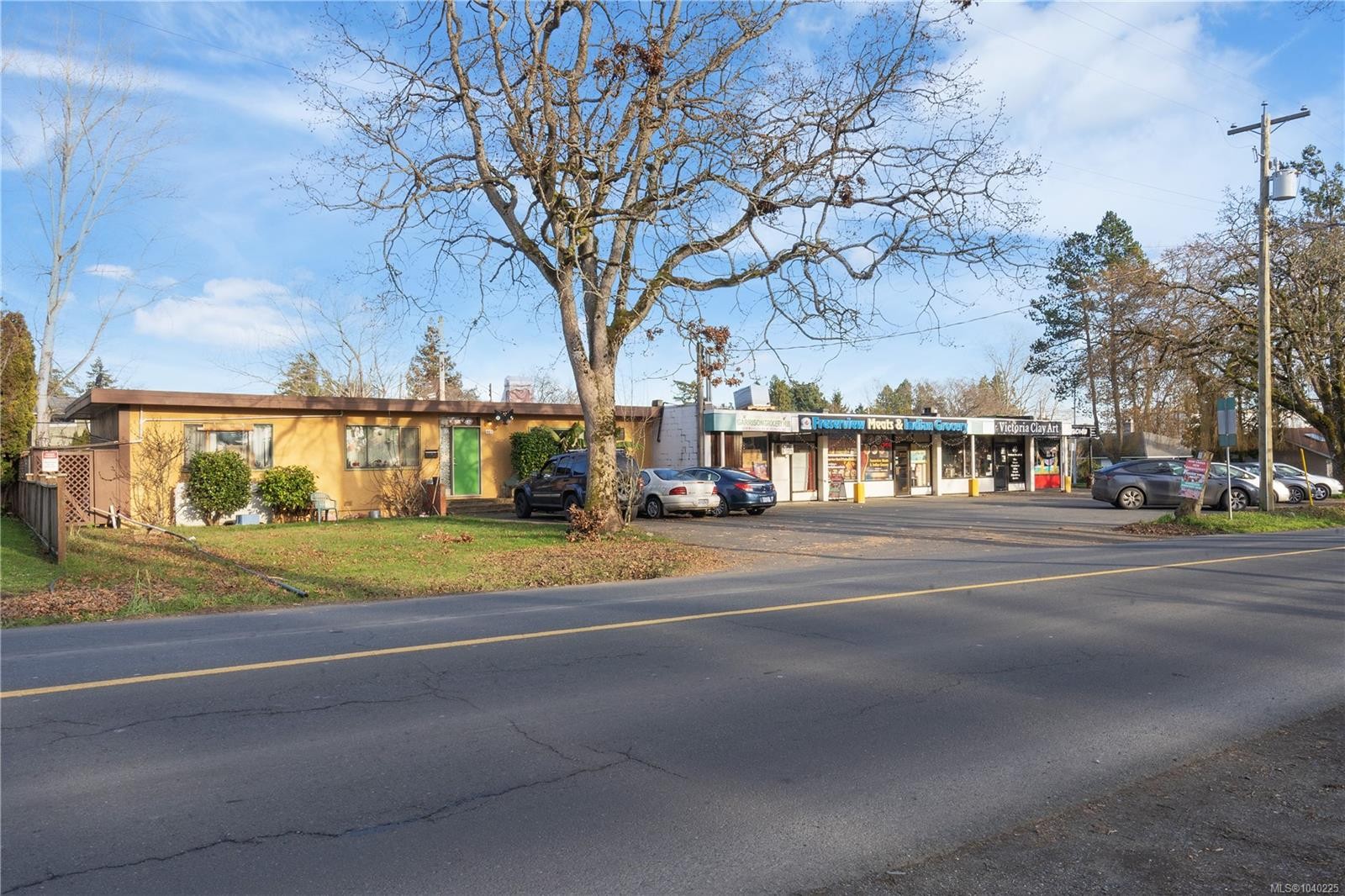 660 Burnside Rd West, Saanich, BC