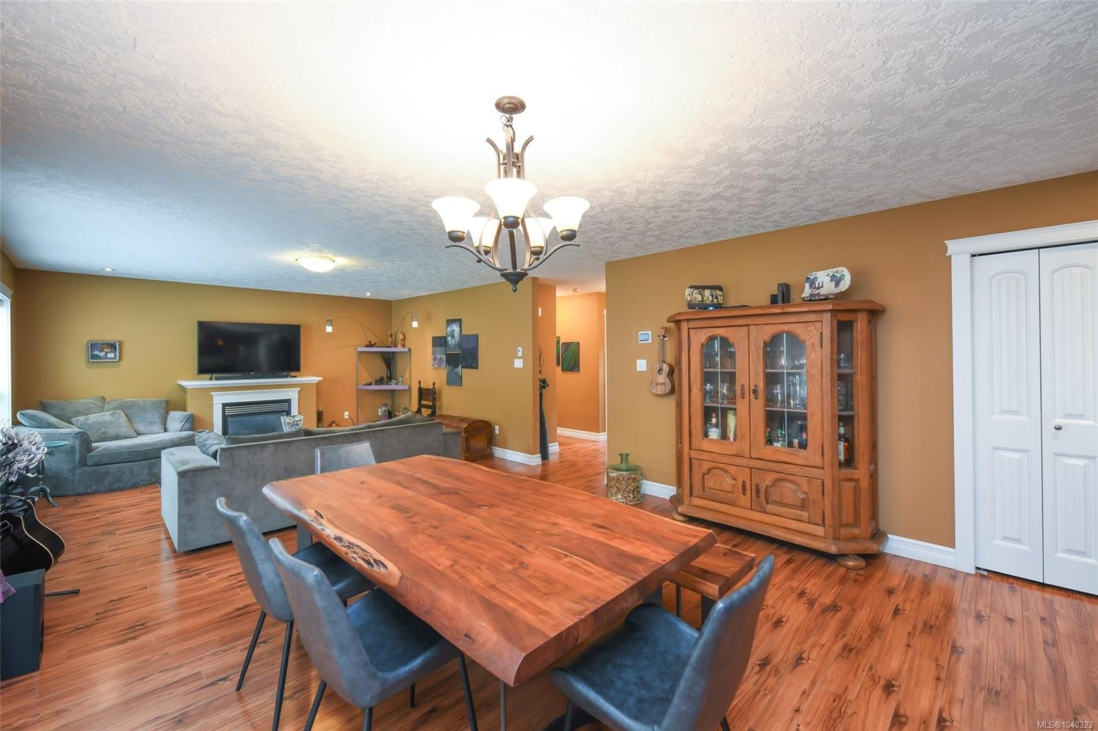 2452 Avro Arrow Dr, Comox, BC