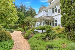 #105-292 Crescent Rd EASTQualicum Beach, BC V9K 0A5