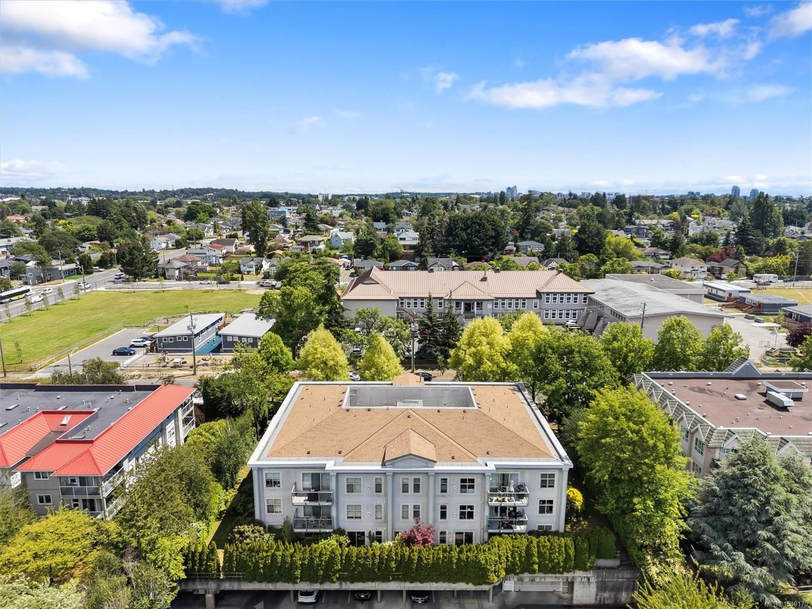 #407-3160 Albina St, Saanich, BC