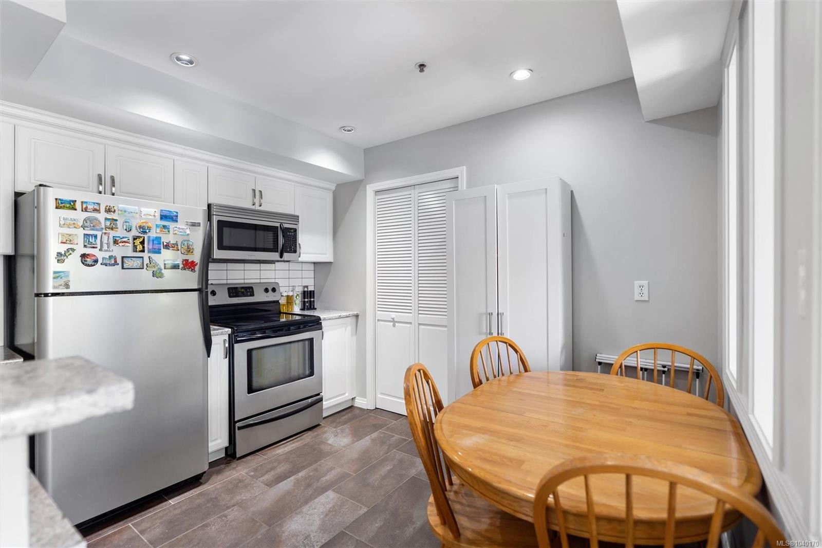 #407-3160 Albina St, Saanich, BC