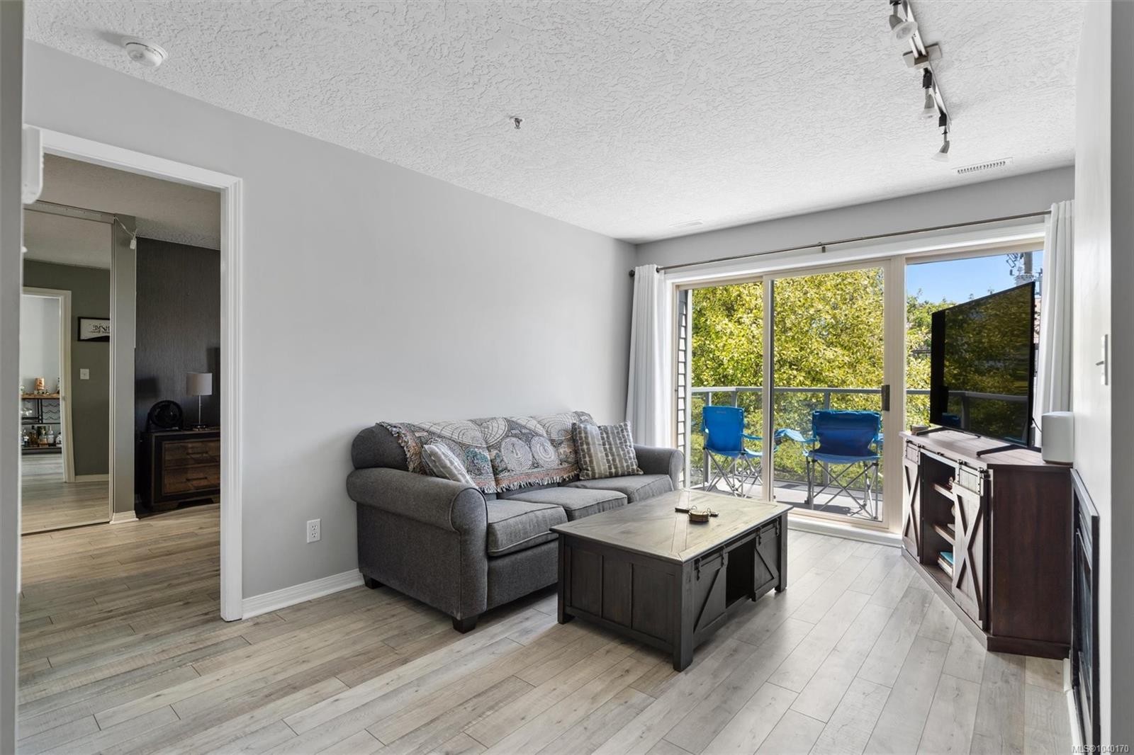 #407-3160 Albina St, Saanich, BC