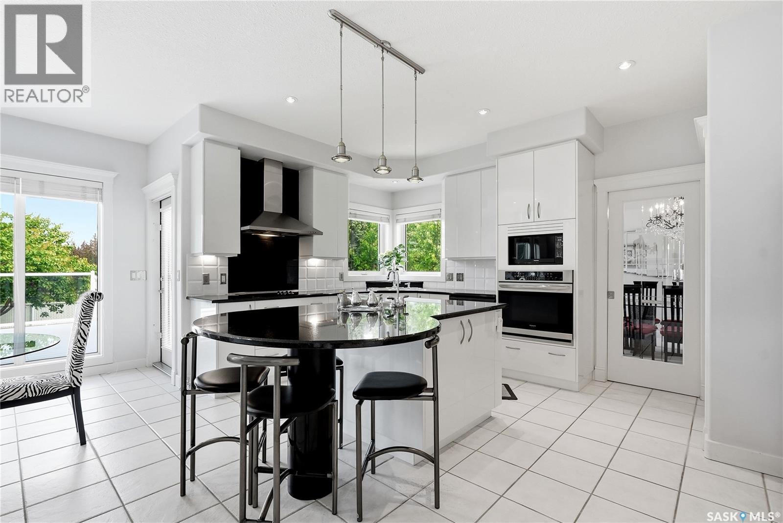 214 Mendel Green, Saskatoon, SK