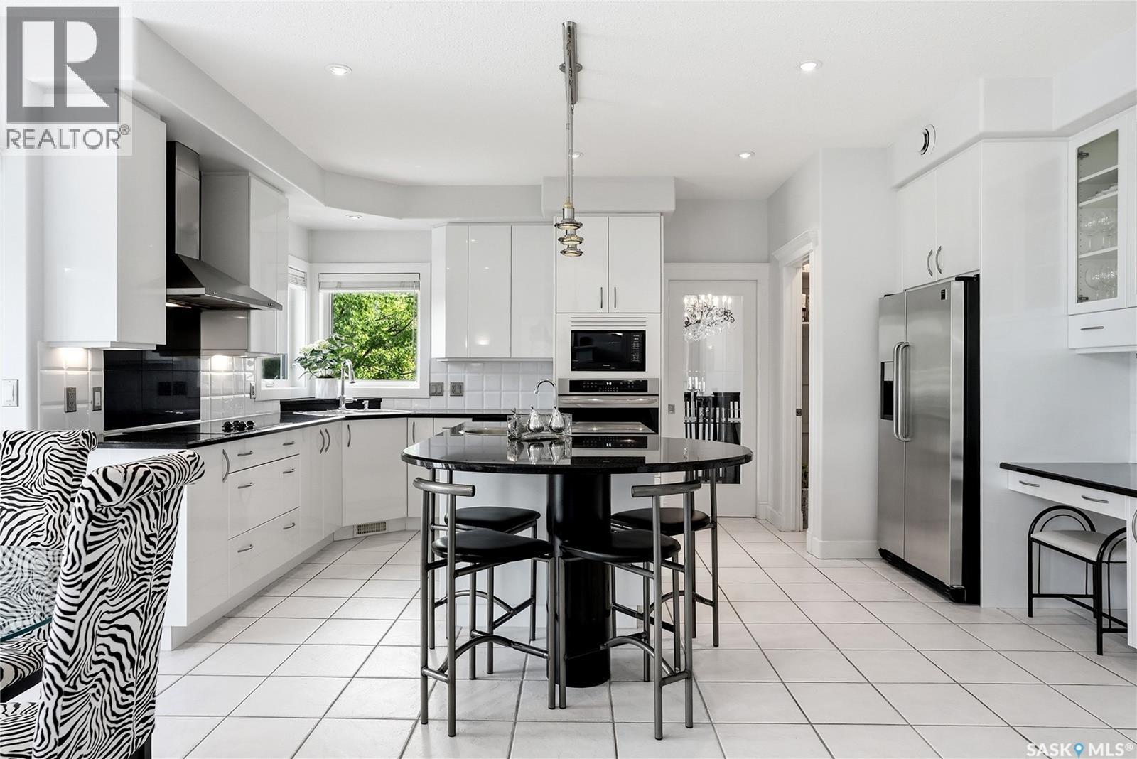 214 Mendel Green, Saskatoon, SK