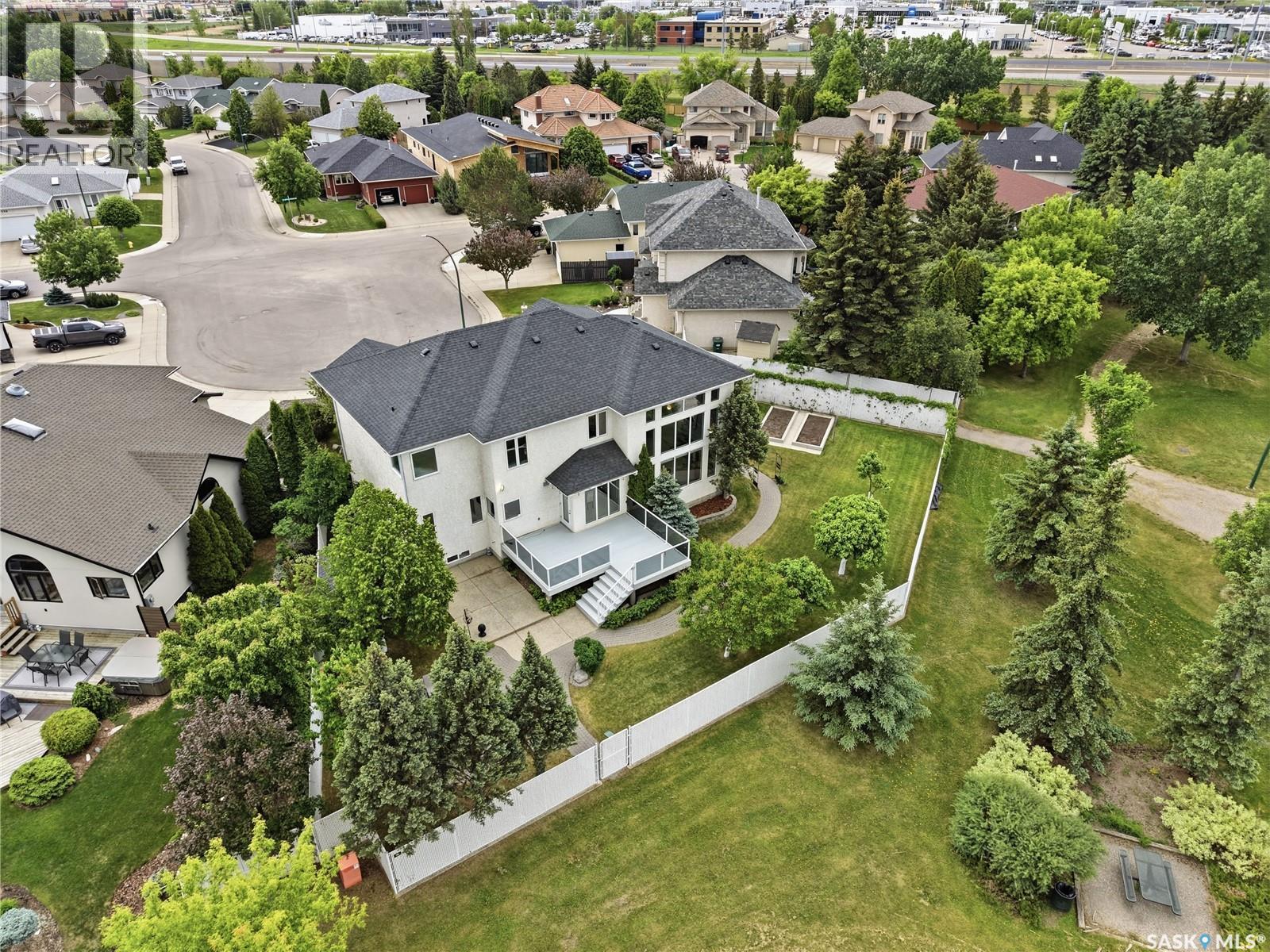214 Mendel Green, Saskatoon, SK