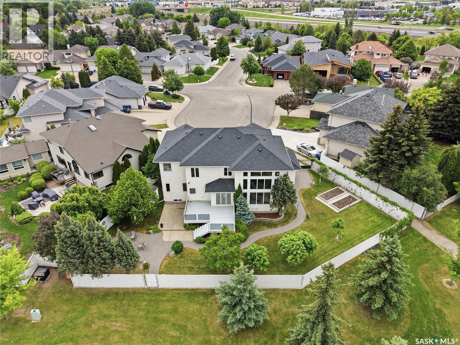 214 Mendel Green, Saskatoon, SK