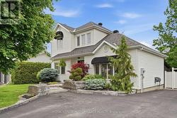 905 ROYAL AVENUE Hawkesbury, ON K6A 3J8