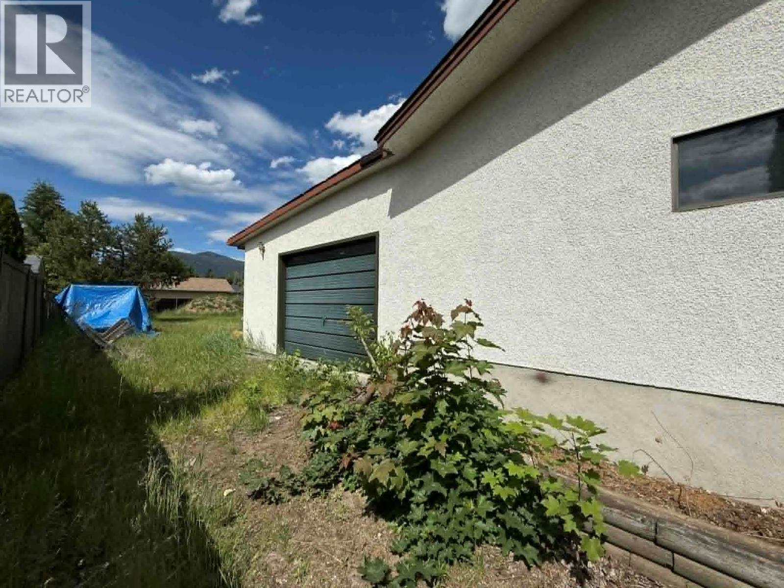 1003 Bridgeview Crescent, Castlegar, BC