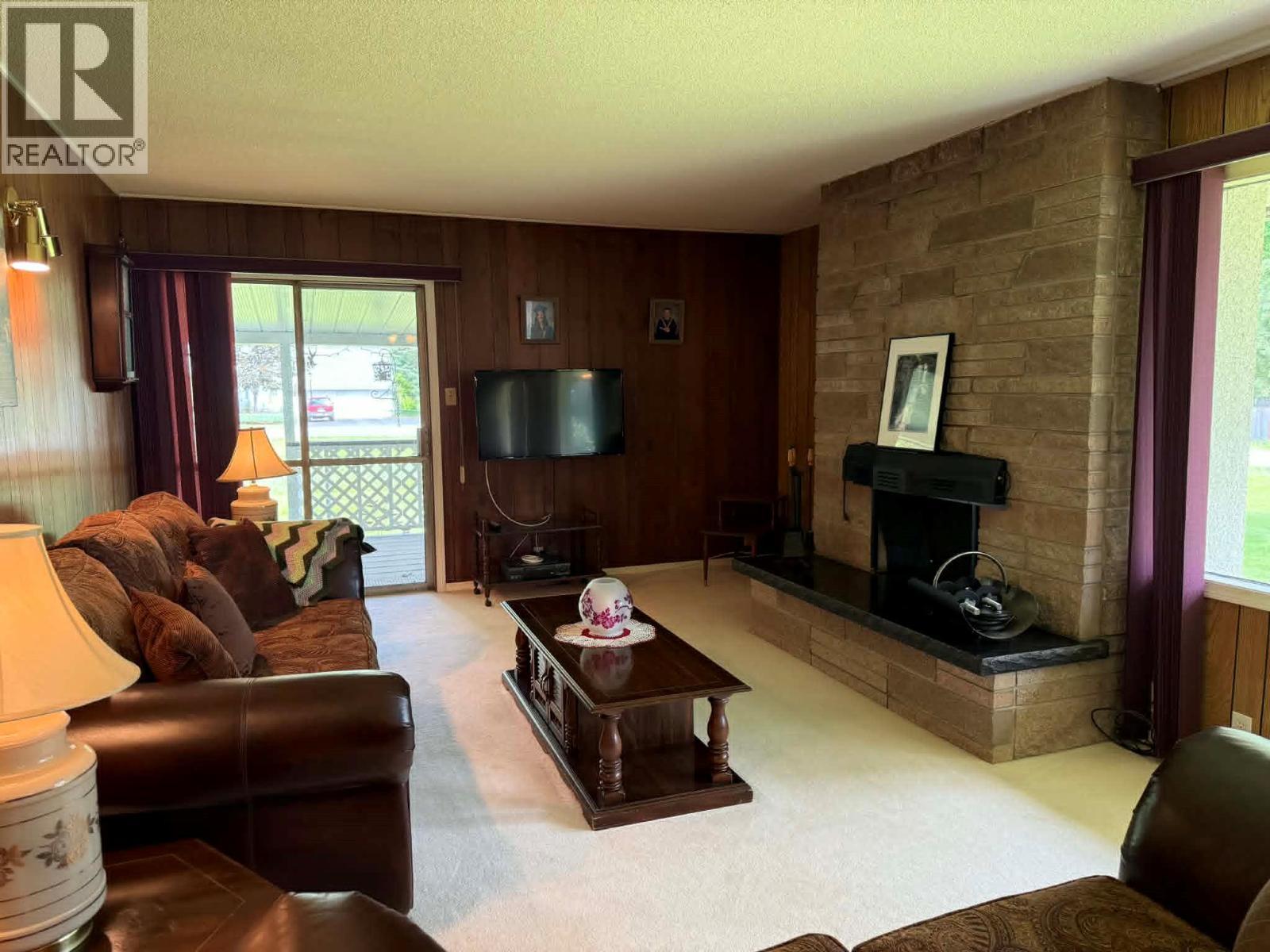 1003 Bridgeview Crescent, Castlegar, BC