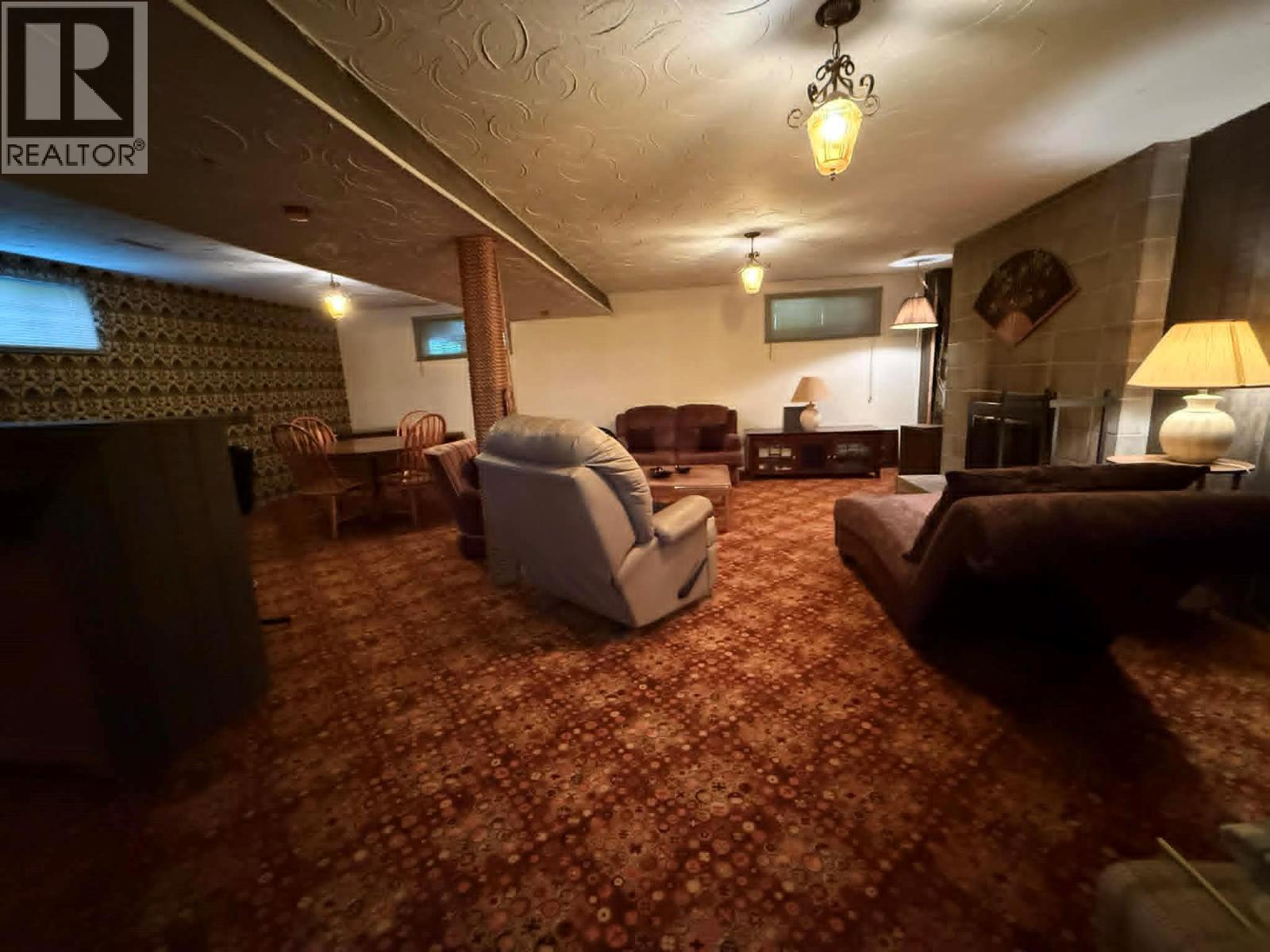 1003 Bridgeview Crescent, Castlegar, BC