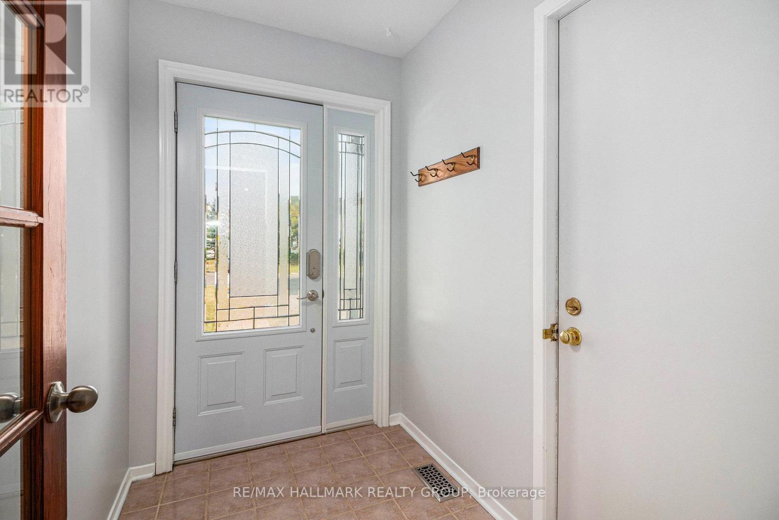 270 Mceachern Crescent, Ottawa, ON