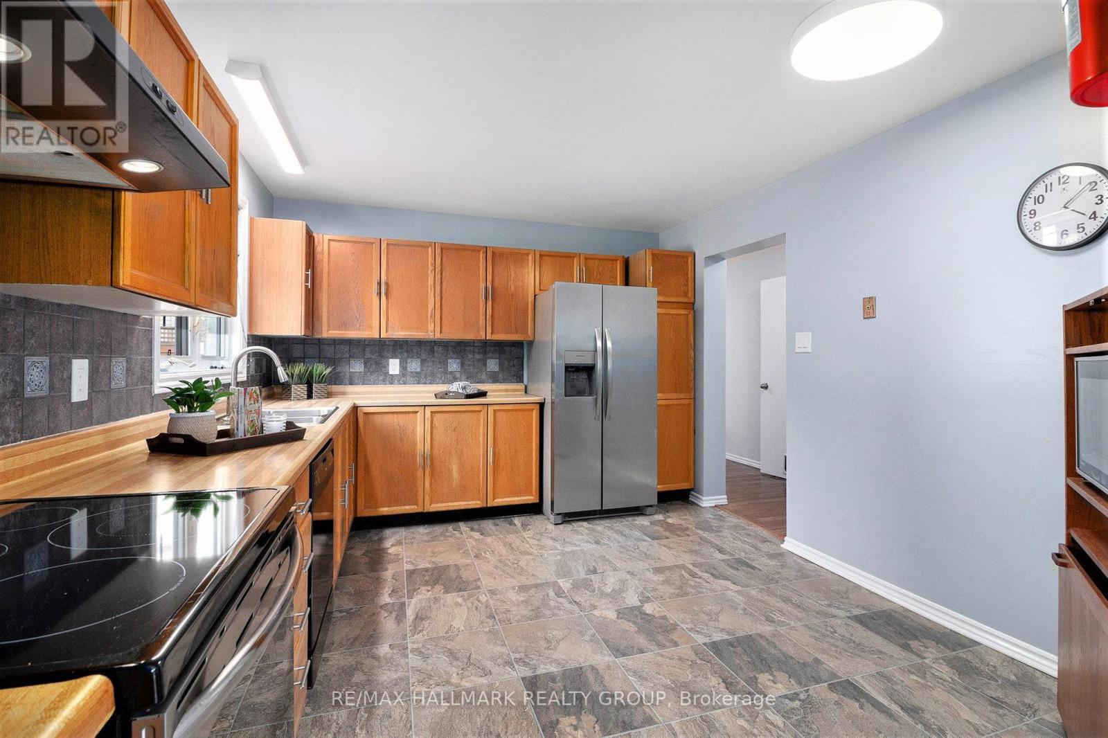 270 Mceachern Crescent, Ottawa, ON