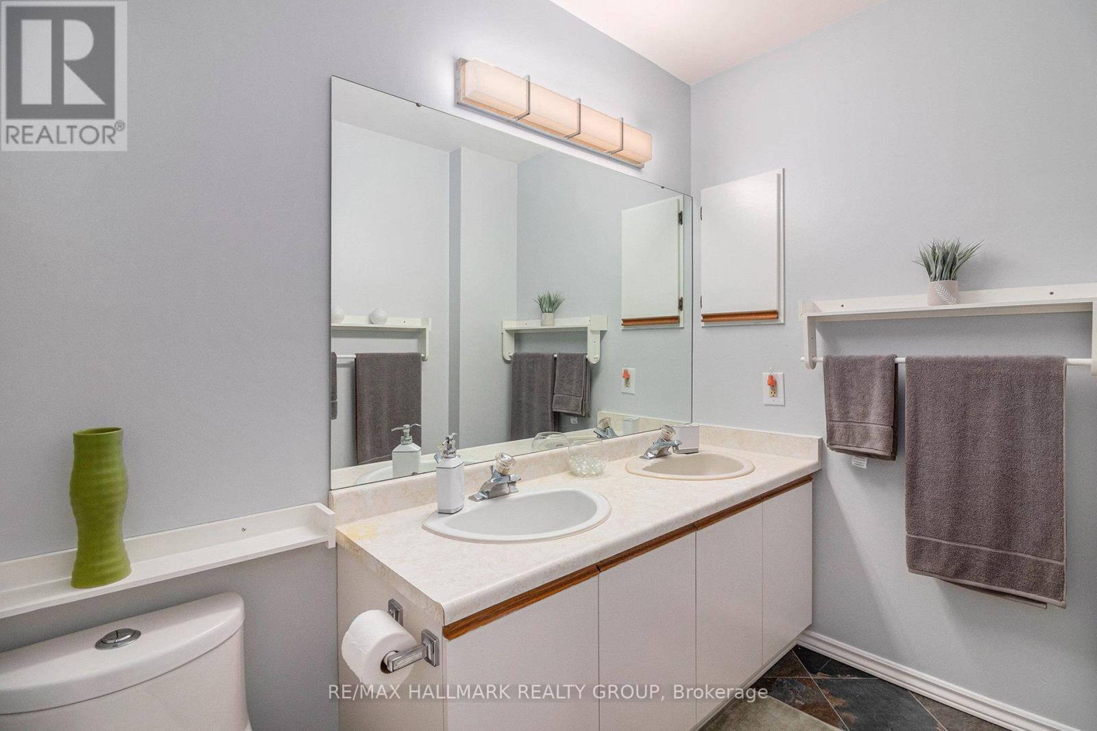 270 Mceachern Crescent, Ottawa, ON