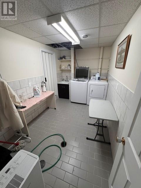 128 Bennett Drive, Gander, NL - Indoor Photo Showing Laundry Room