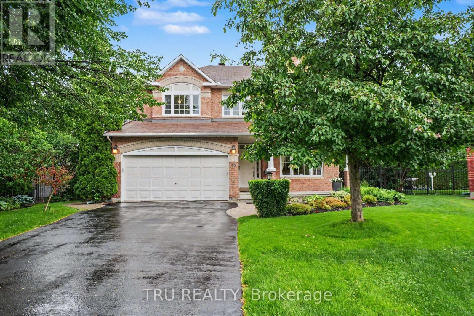 40 Cimarron Crescent, Ottawa, ON
