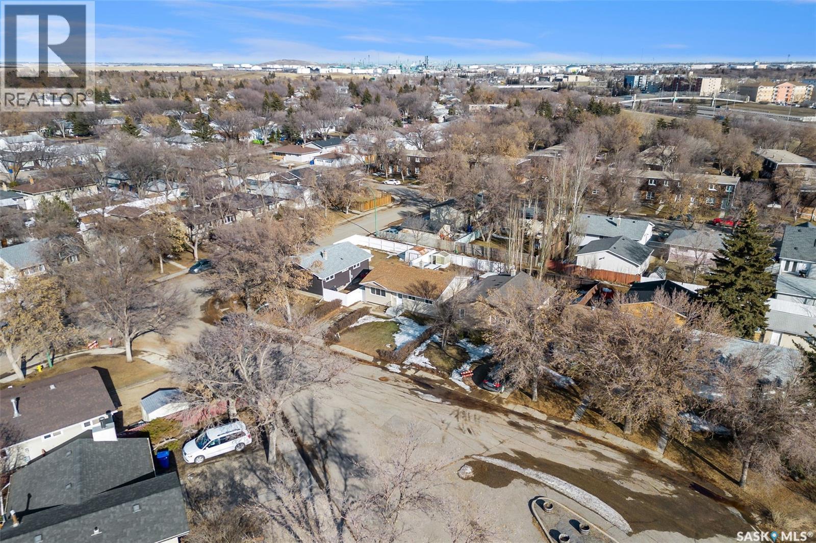 9 Carmichael Bay, Regina, SK
