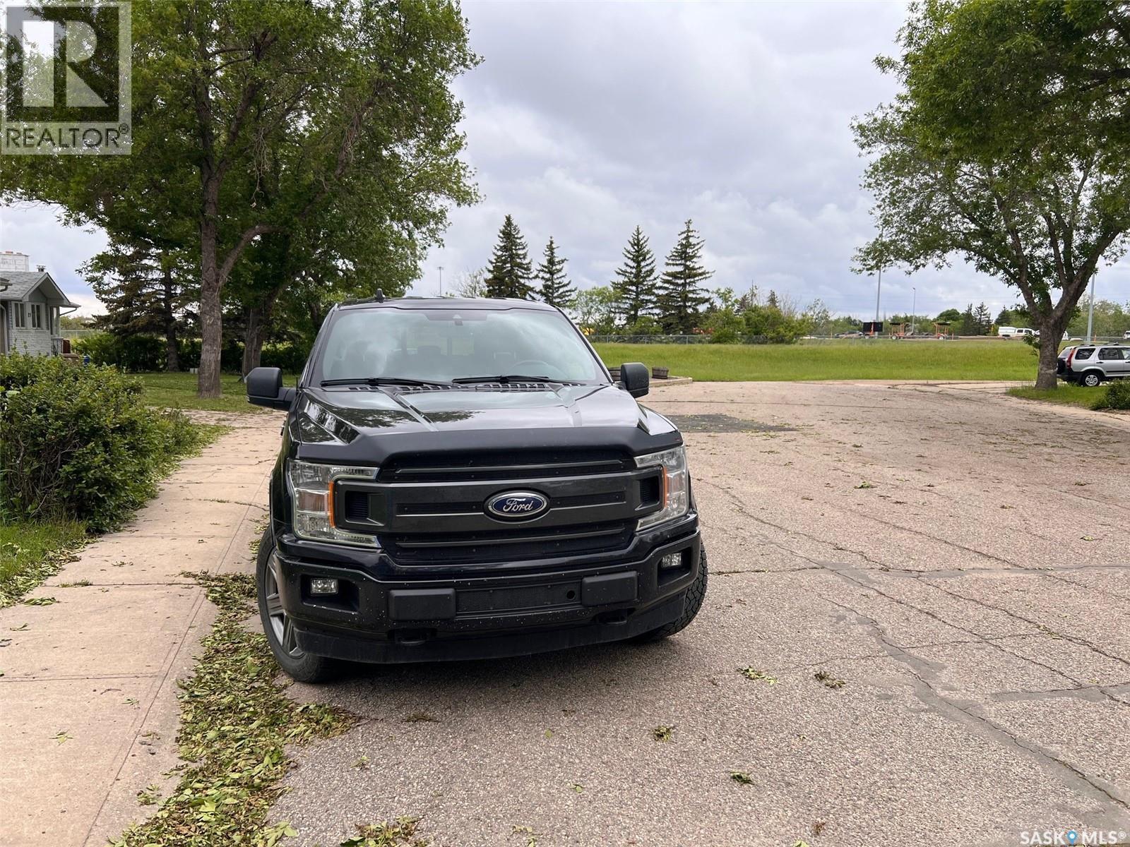 9 Carmichael Bay, Regina, SK