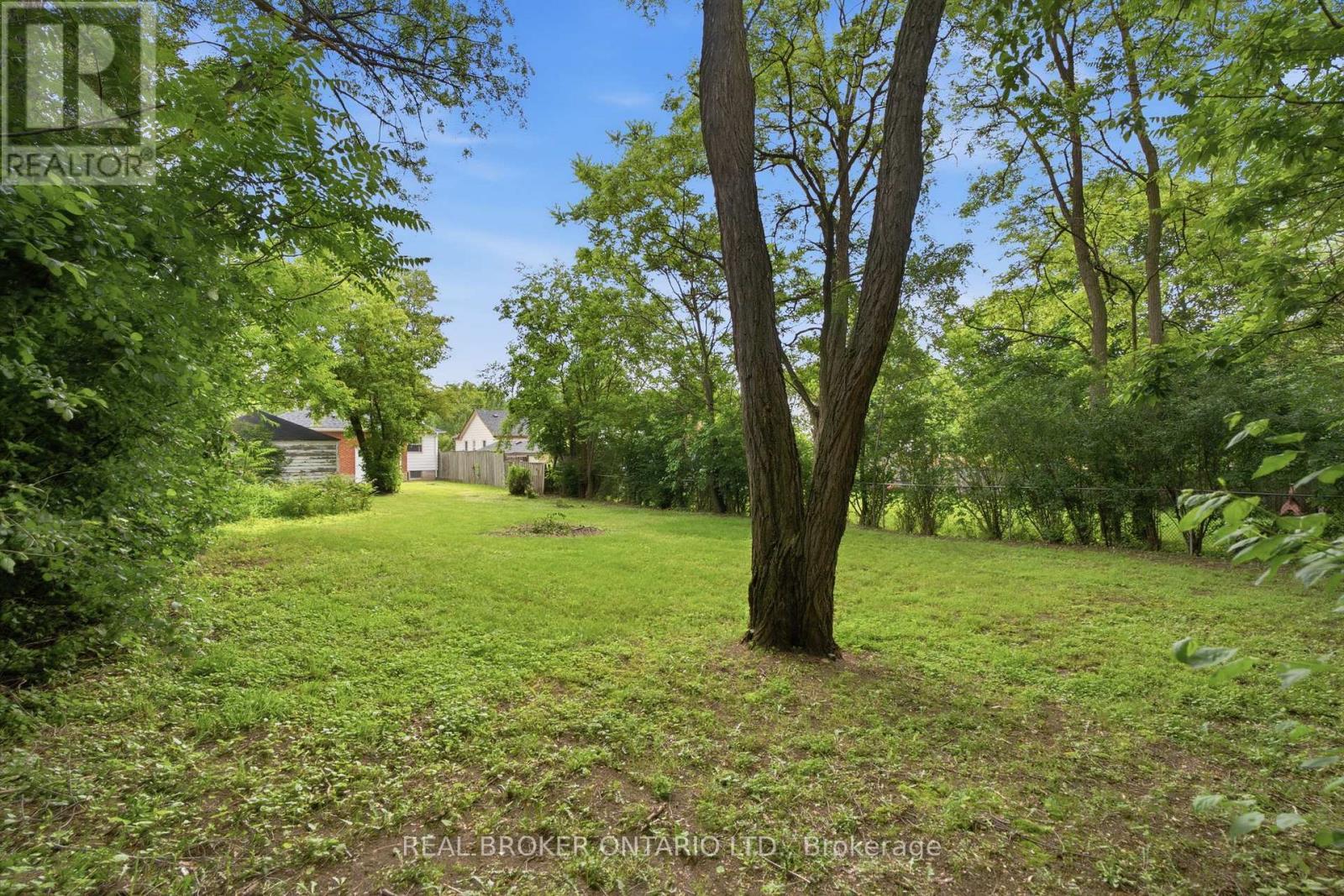 1076 Clearview Avenue, Burlington, ON
