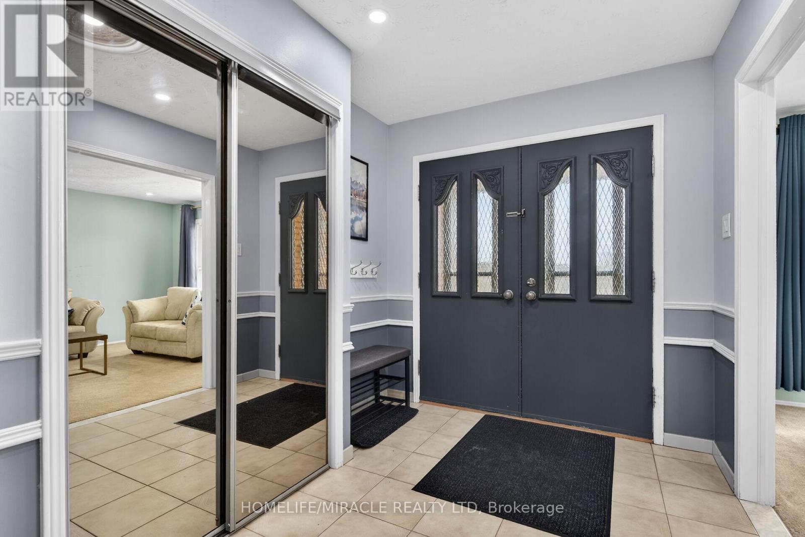 34 Capri Crescent, Hamilton, ON