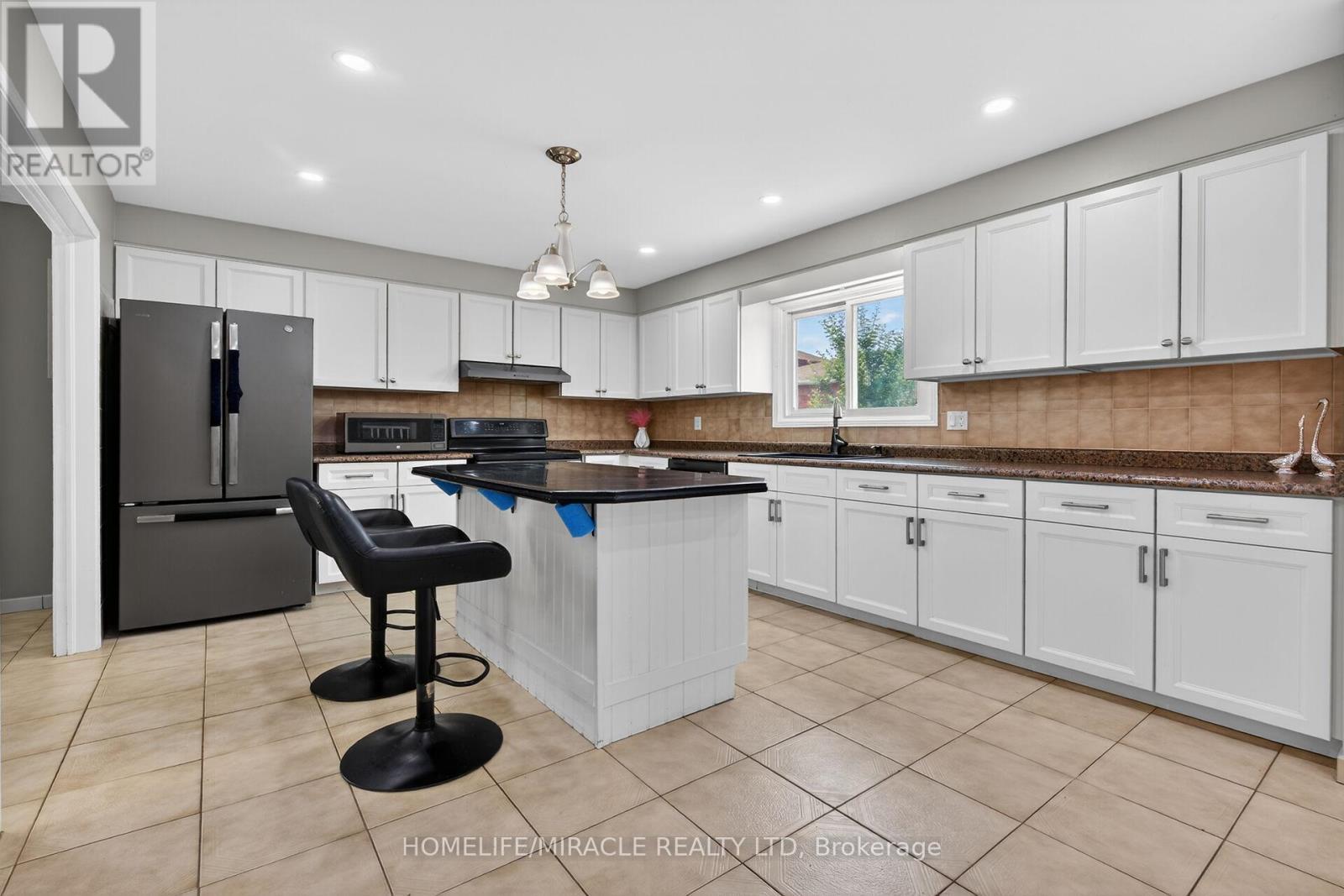 34 Capri Crescent, Hamilton, ON