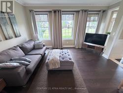 LIVING ROOM -
